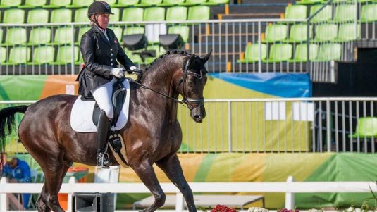 Ann Cathrin Lübbe og hesten Donatello vant gull i sin klasse i dressurridning ved Paralympics 2016. Foto: Caroline Dokken Wendelborg/NIF.